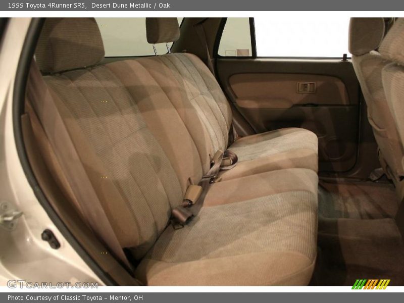 Desert Dune Metallic / Oak 1999 Toyota 4Runner SR5