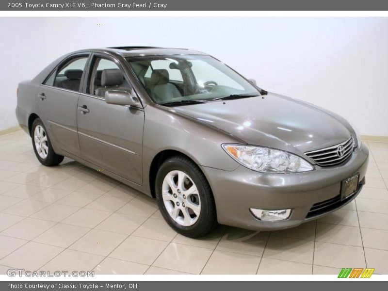 Phantom Gray Pearl / Gray 2005 Toyota Camry XLE V6