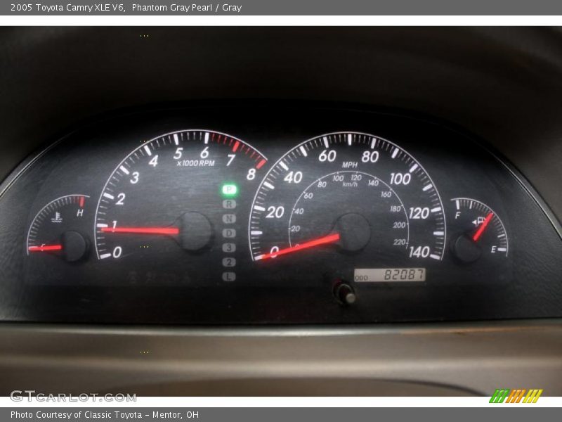 Phantom Gray Pearl / Gray 2005 Toyota Camry XLE V6