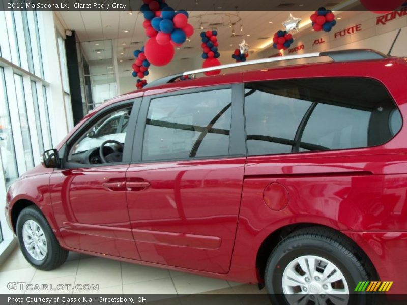 Claret Red / Gray 2011 Kia Sedona LX