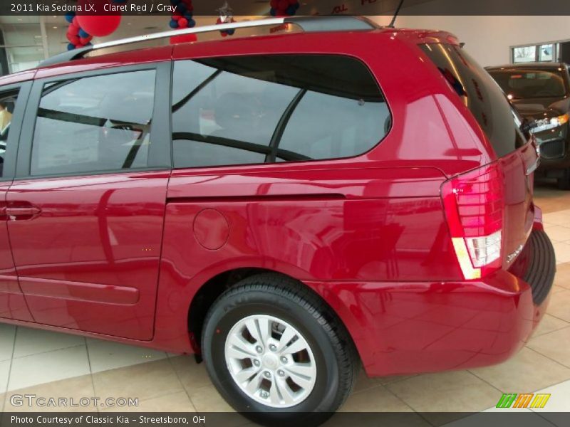Claret Red / Gray 2011 Kia Sedona LX