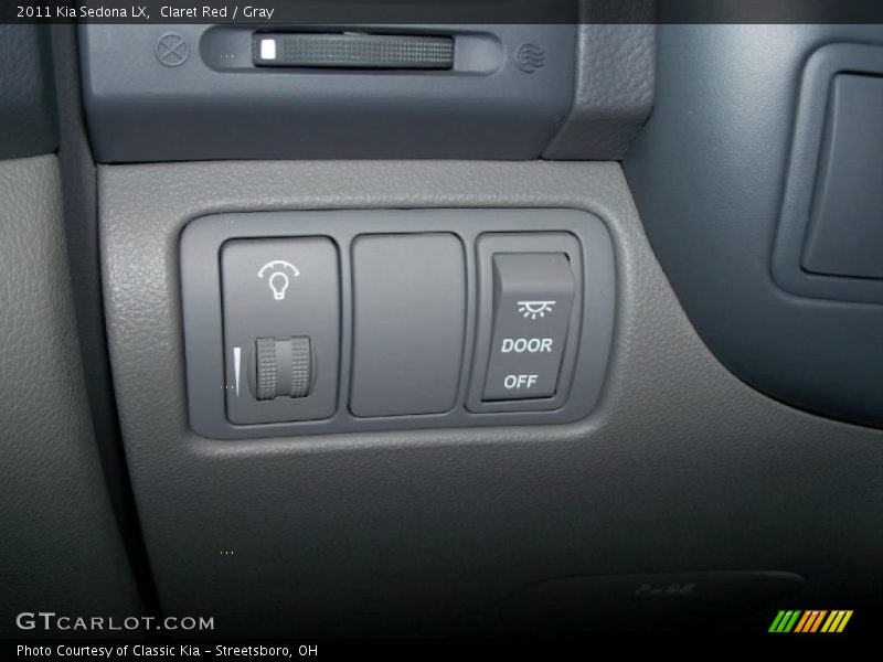 Claret Red / Gray 2011 Kia Sedona LX