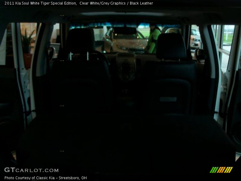 Clear White/Grey Graphics / Black Leather 2011 Kia Soul White Tiger Special Edition