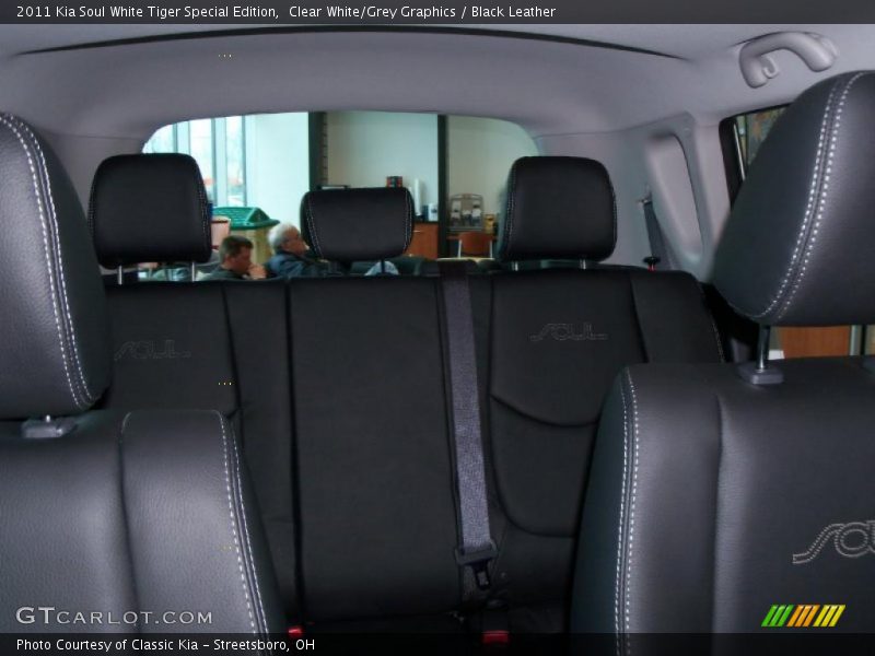 Clear White/Grey Graphics / Black Leather 2011 Kia Soul White Tiger Special Edition
