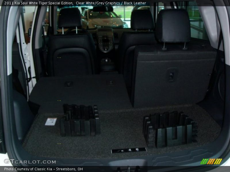 Clear White/Grey Graphics / Black Leather 2011 Kia Soul White Tiger Special Edition