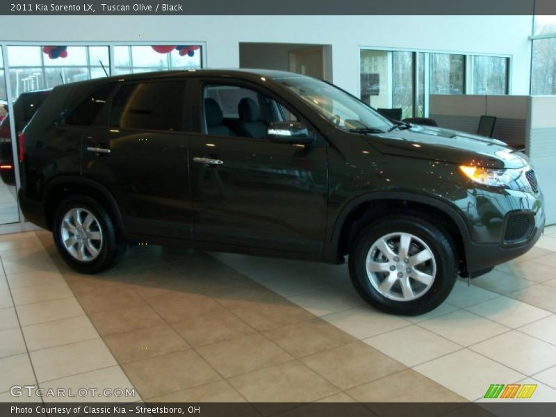 Tuscan Olive / Black 2011 Kia Sorento LX