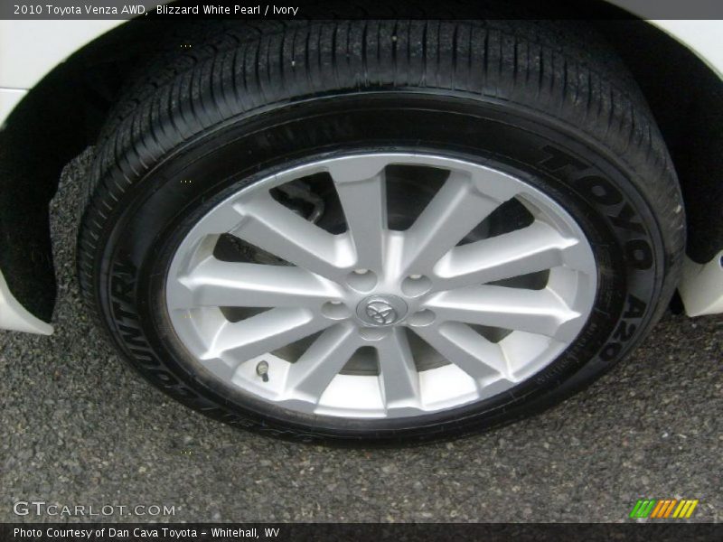 Blizzard White Pearl / Ivory 2010 Toyota Venza AWD