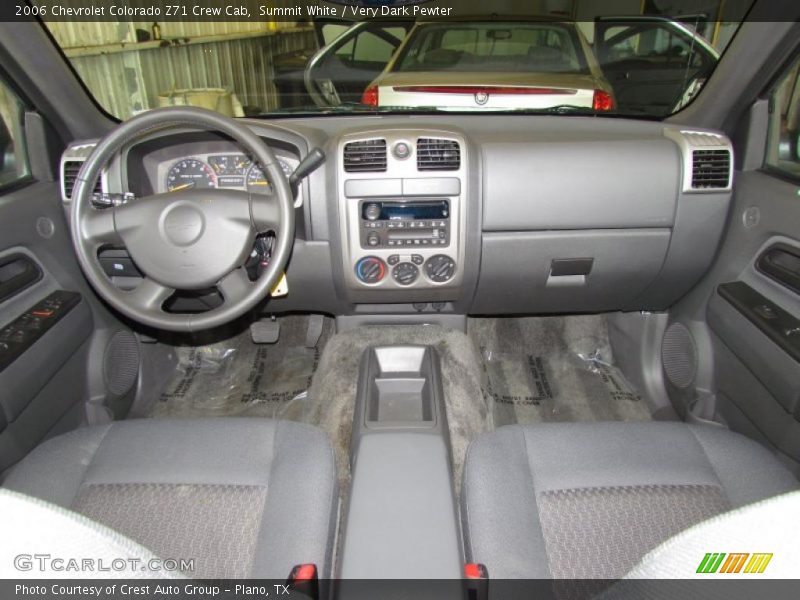 Dashboard of 2006 Colorado Z71 Crew Cab