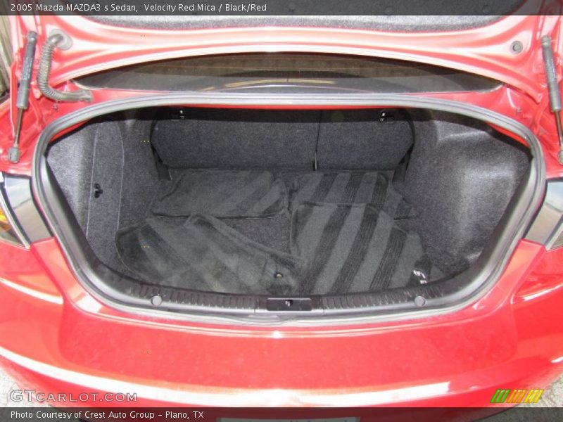  2005 MAZDA3 s Sedan Trunk