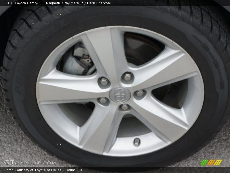 Magnetic Gray Metallic / Dark Charcoal 2010 Toyota Camry SE