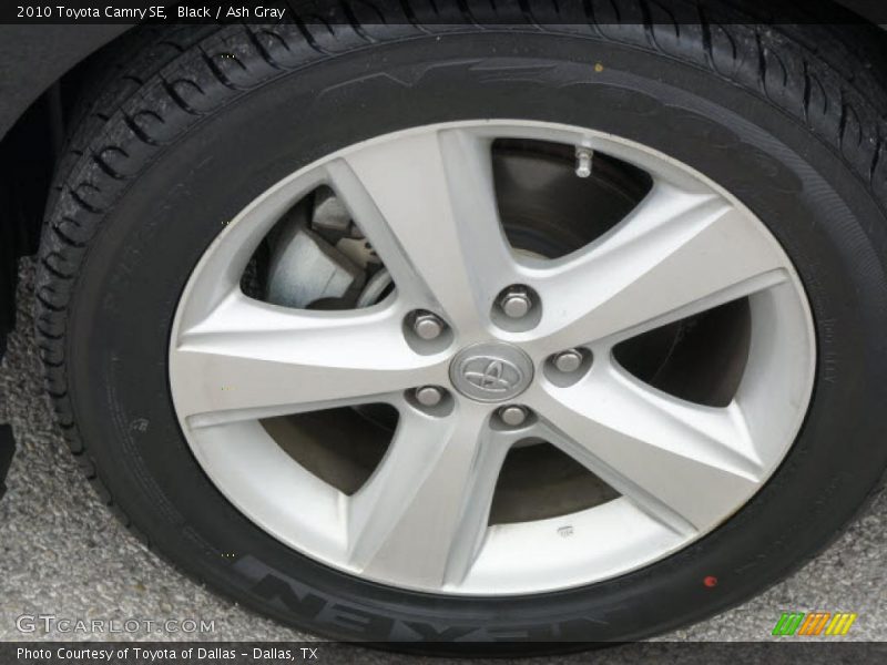 Black / Ash Gray 2010 Toyota Camry SE