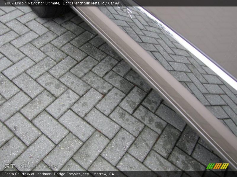 Light French Silk Metallic / Camel 2007 Lincoln Navigator Ultimate