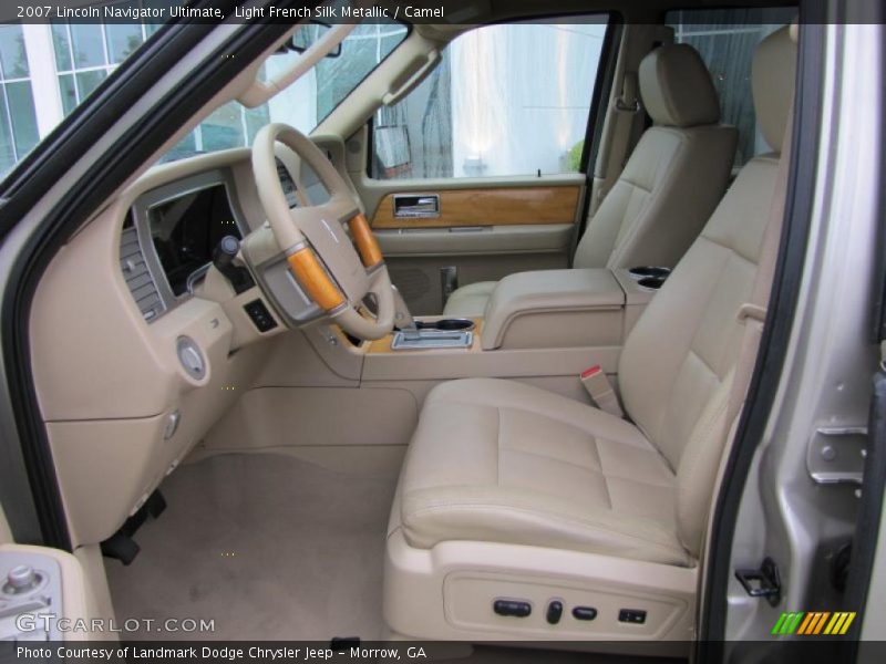  2007 Navigator Ultimate Camel Interior