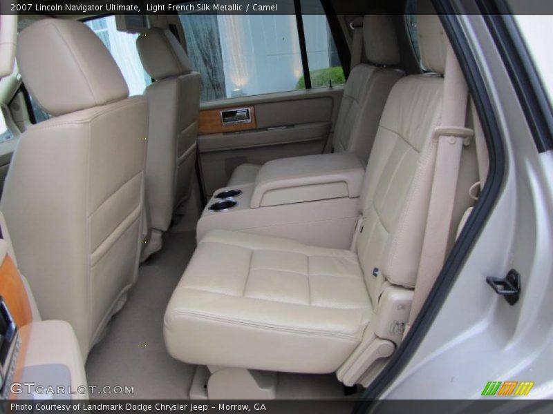  2007 Navigator Ultimate Camel Interior