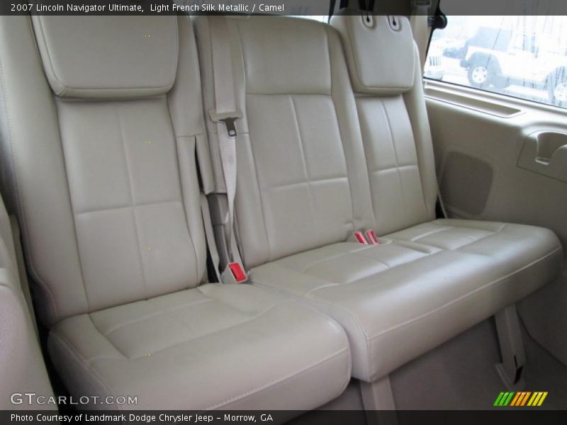  2007 Navigator Ultimate Camel Interior