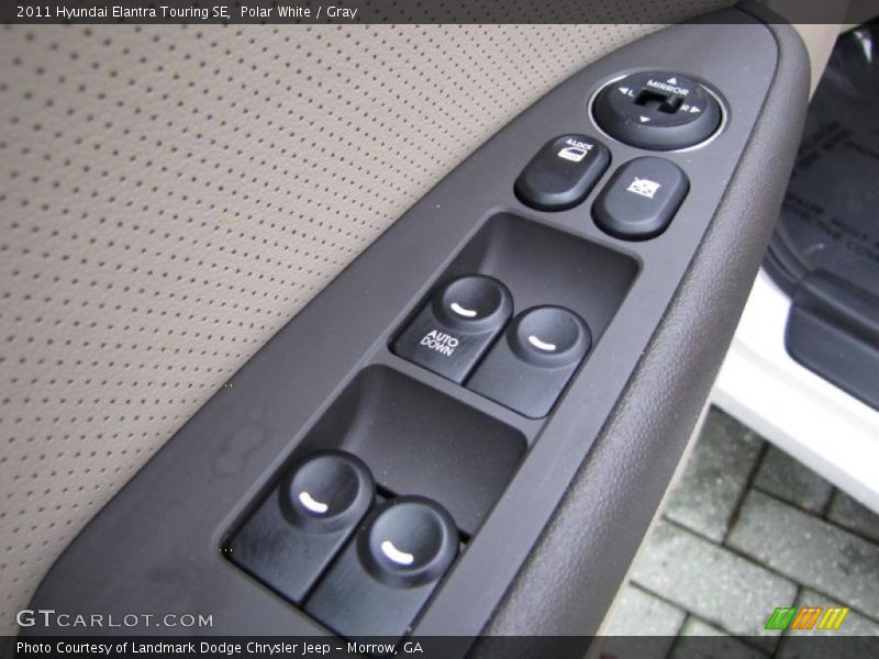 Controls of 2011 Elantra Touring SE