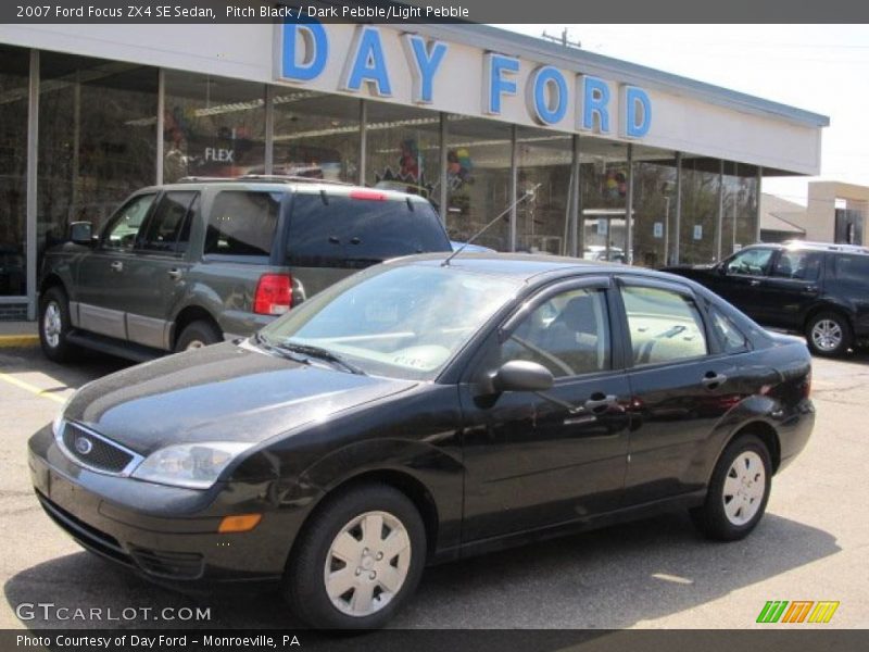 Pitch Black / Dark Pebble/Light Pebble 2007 Ford Focus ZX4 SE Sedan