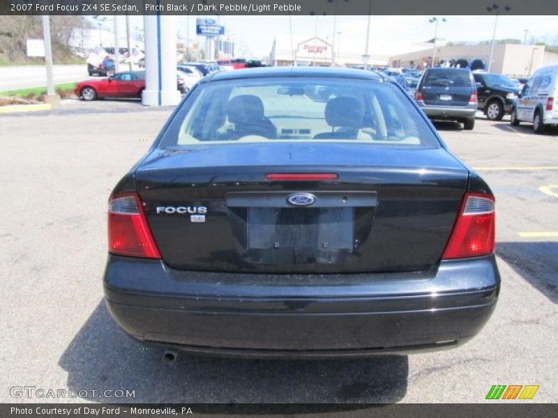 Pitch Black / Dark Pebble/Light Pebble 2007 Ford Focus ZX4 SE Sedan