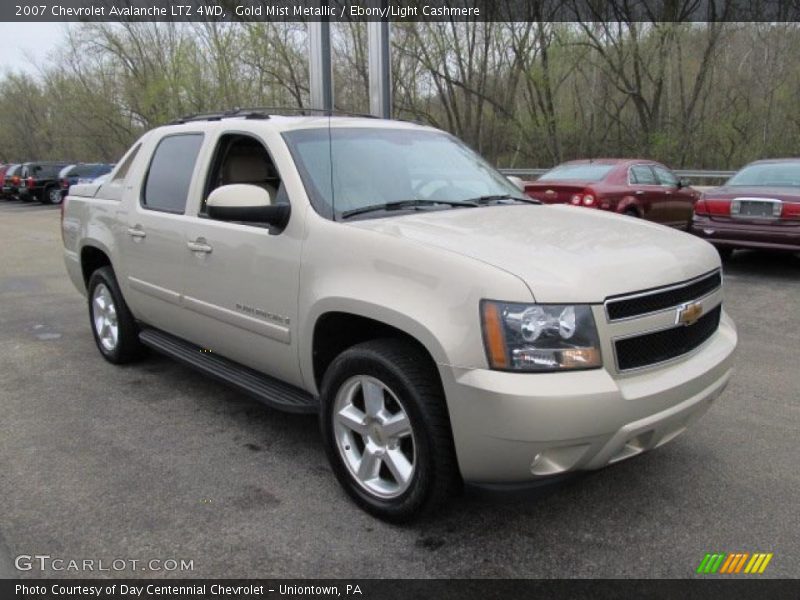 Front 3/4 View of 2007 Avalanche LTZ 4WD