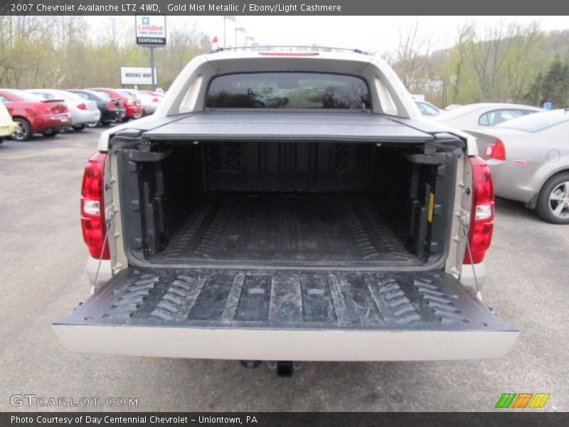 Gold Mist Metallic / Ebony/Light Cashmere 2007 Chevrolet Avalanche LTZ 4WD