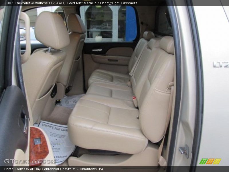 Gold Mist Metallic / Ebony/Light Cashmere 2007 Chevrolet Avalanche LTZ 4WD