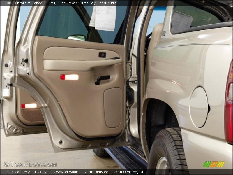 Light Pewter Metallic / Tan/Neutral 2003 Chevrolet Tahoe LT 4x4
