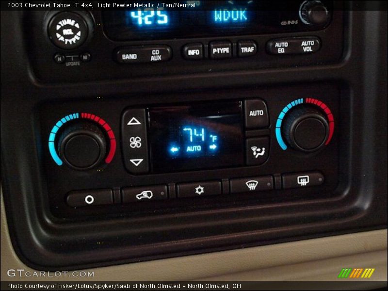 Light Pewter Metallic / Tan/Neutral 2003 Chevrolet Tahoe LT 4x4