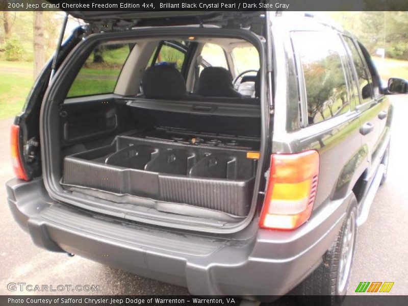 Brillant Black Crystal Pearl / Dark Slate Gray 2004 Jeep Grand Cherokee Freedom Edition 4x4