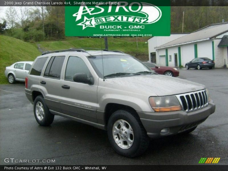 Silverstone Metallic / Taupe 2000 Jeep Grand Cherokee Laredo 4x4