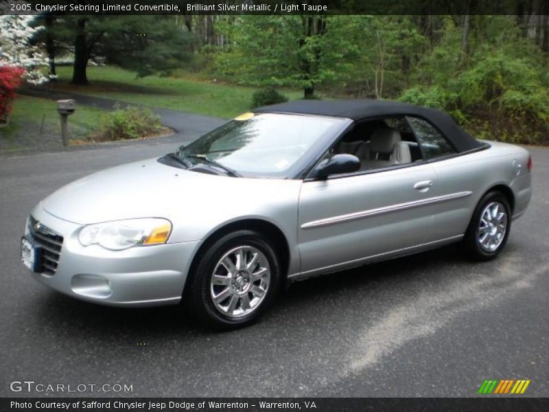 Front 3/4 View of 2005 Sebring Limited Convertible