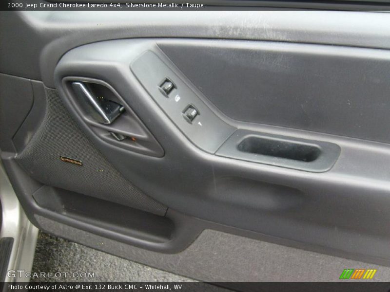 Silverstone Metallic / Taupe 2000 Jeep Grand Cherokee Laredo 4x4