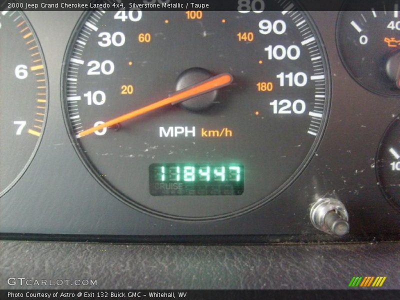 Silverstone Metallic / Taupe 2000 Jeep Grand Cherokee Laredo 4x4