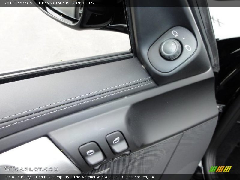 Controls of 2011 911 Turbo S Cabriolet