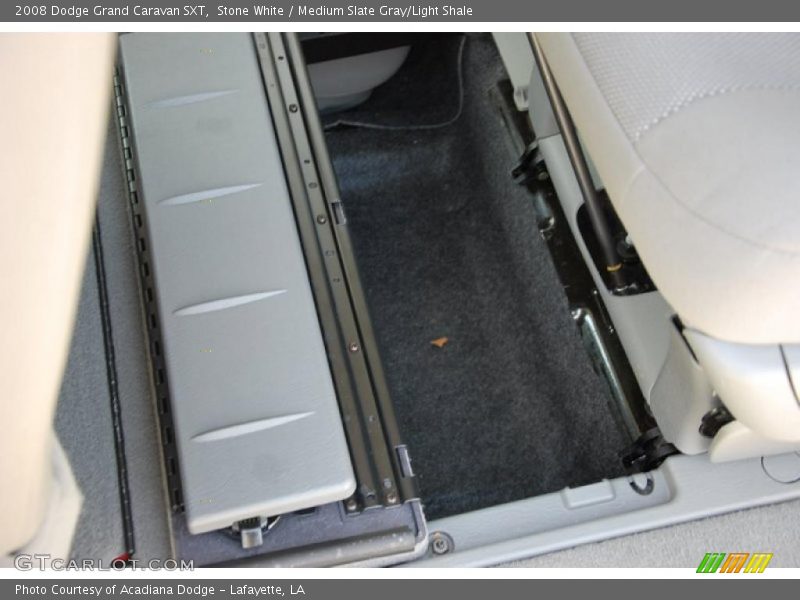 Stone White / Medium Slate Gray/Light Shale 2008 Dodge Grand Caravan SXT