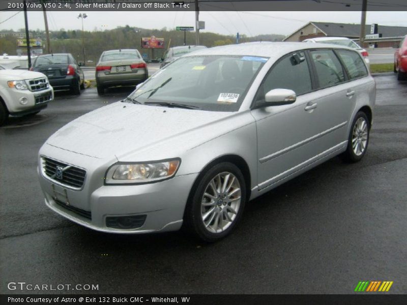 Silver Metallic / Dalaro Off Black T-Tec 2010 Volvo V50 2.4i