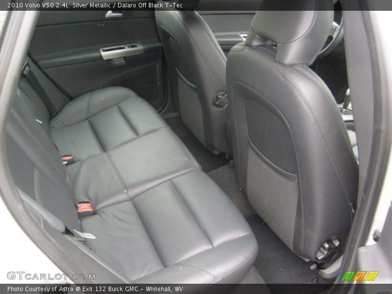 Silver Metallic / Dalaro Off Black T-Tec 2010 Volvo V50 2.4i