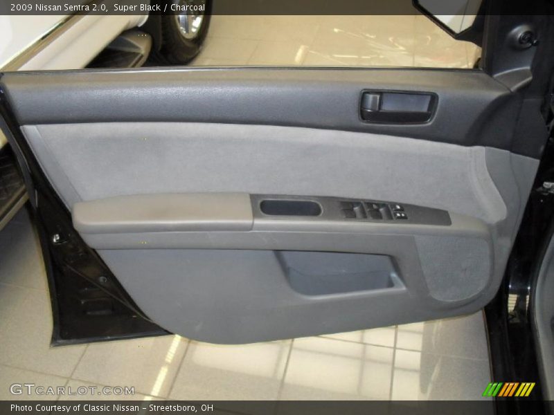 Super Black / Charcoal 2009 Nissan Sentra 2.0