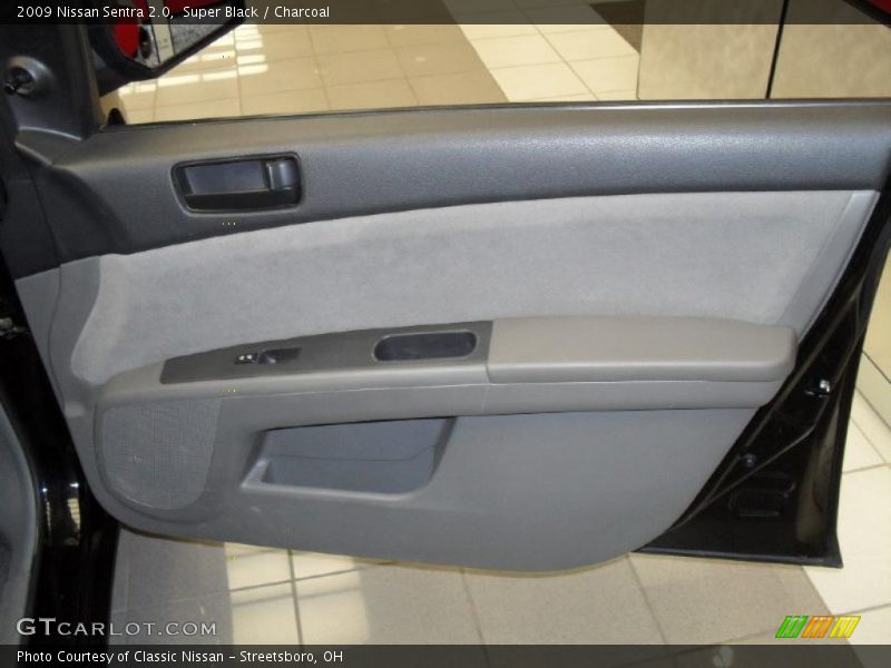 Super Black / Charcoal 2009 Nissan Sentra 2.0