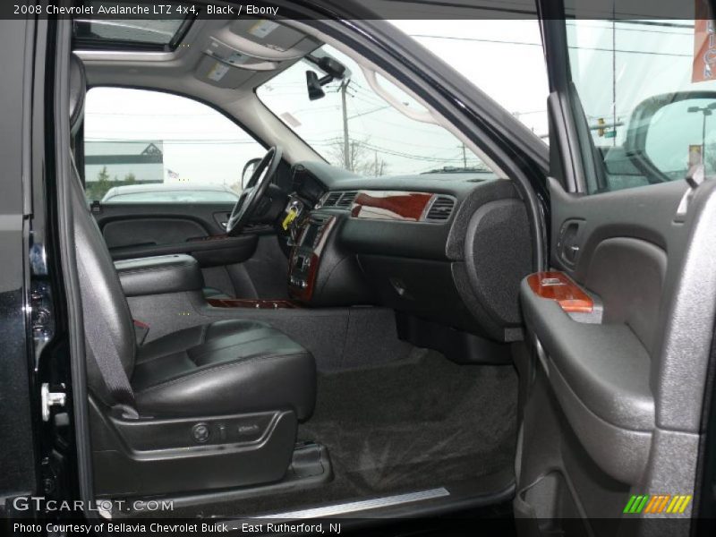 Black / Ebony 2008 Chevrolet Avalanche LTZ 4x4