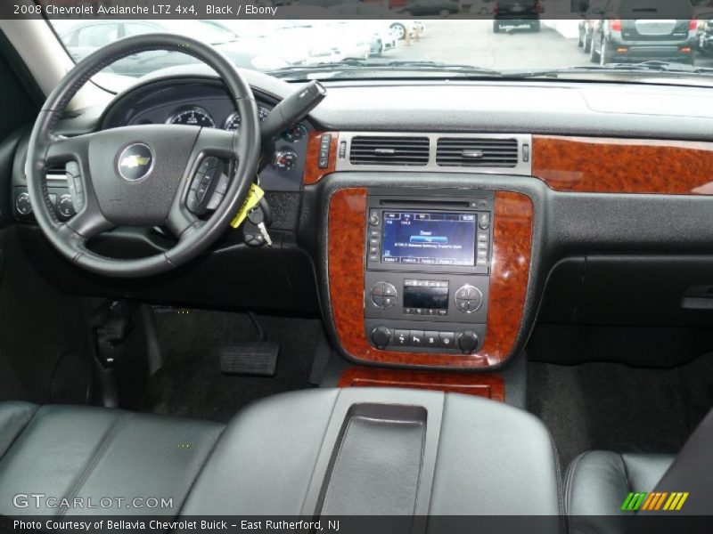 Black / Ebony 2008 Chevrolet Avalanche LTZ 4x4