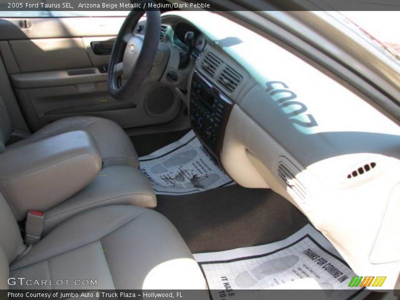 Arizona Beige Metallic / Medium/Dark Pebble 2005 Ford Taurus SEL