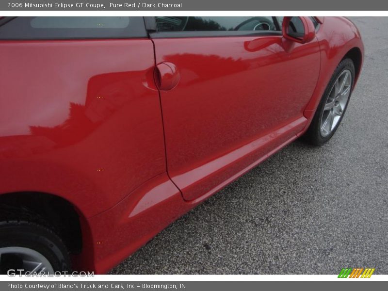 Pure Red / Dark Charcoal 2006 Mitsubishi Eclipse GT Coupe