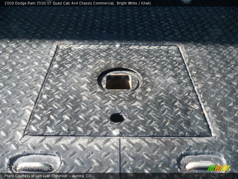 Bright White / Khaki 2009 Dodge Ram 3500 ST Quad Cab 4x4 Chassis Commercial