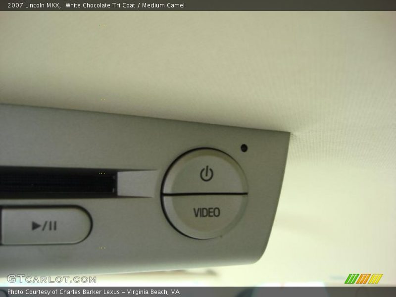 White Chocolate Tri Coat / Medium Camel 2007 Lincoln MKX