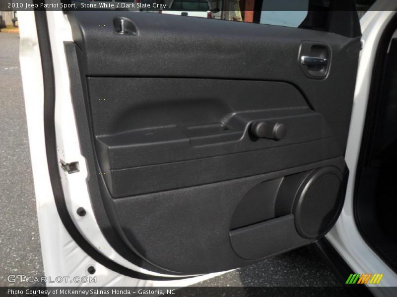 Stone White / Dark Slate Gray 2010 Jeep Patriot Sport