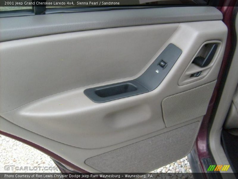 Sienna Pearl / Sandstone 2001 Jeep Grand Cherokee Laredo 4x4
