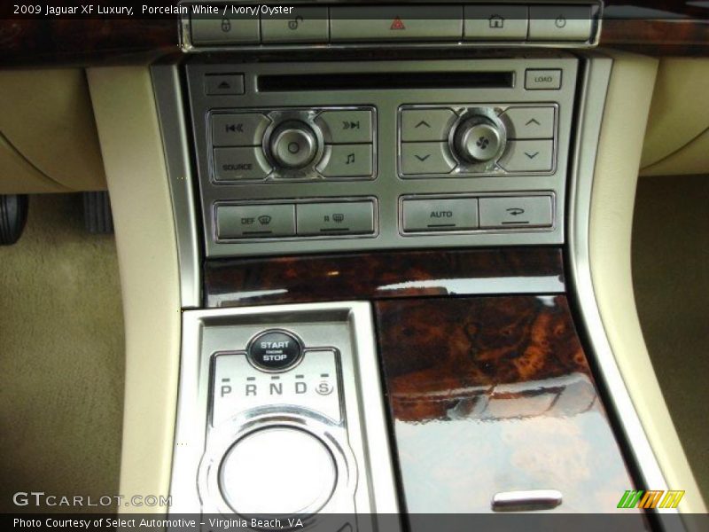 Porcelain White / Ivory/Oyster 2009 Jaguar XF Luxury