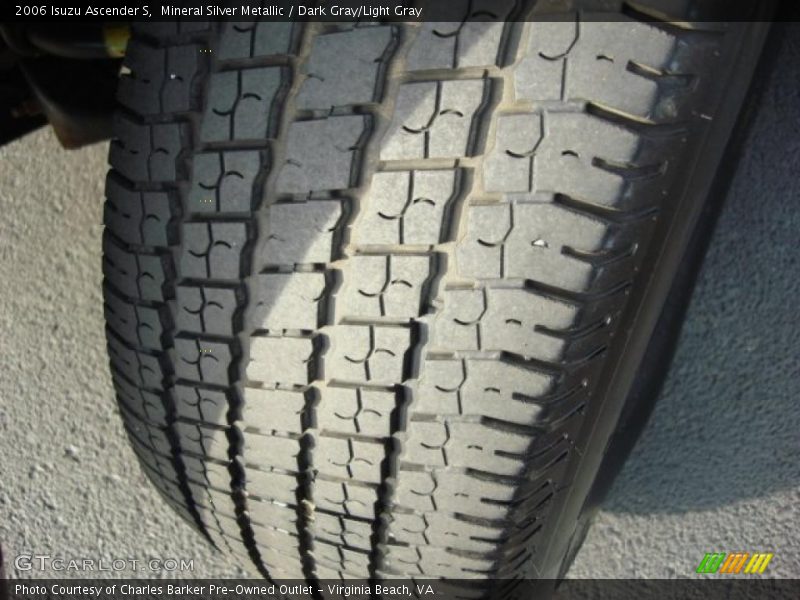 Mineral Silver Metallic / Dark Gray/Light Gray 2006 Isuzu Ascender S