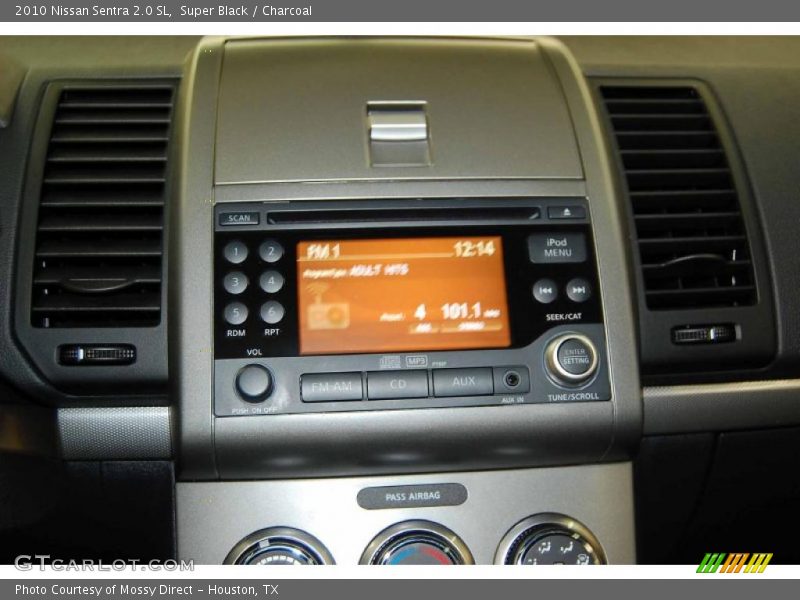 Super Black / Charcoal 2010 Nissan Sentra 2.0 SL