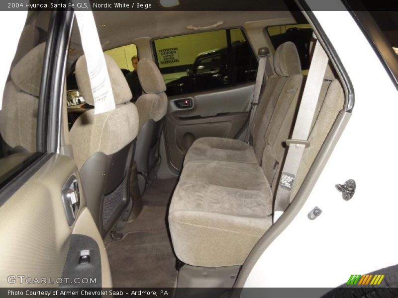 Nordic White / Beige 2004 Hyundai Santa Fe GLS
